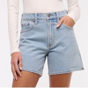 Abercrombie & Fitch Dad Short